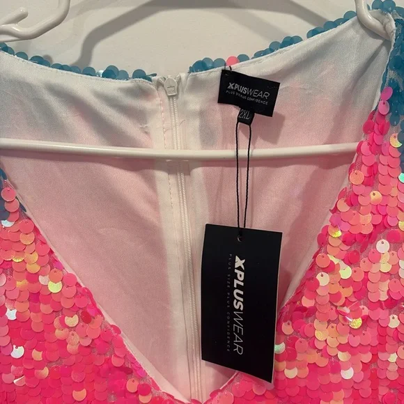 Plus Size Pink Party Sparkly Sequin Glitter V Neck Romper Size 14/16 - Picture 3 of 4